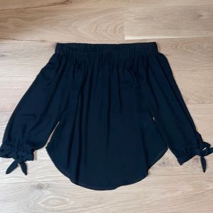 Off the shoulder long sleeve